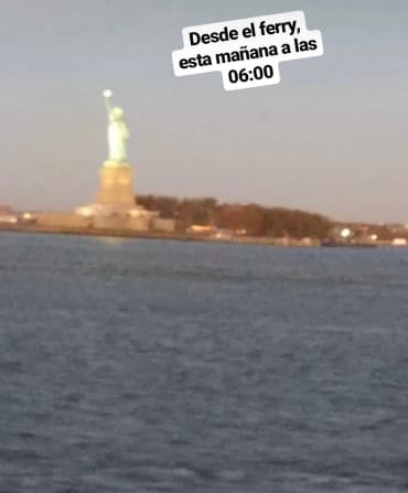 Vista de la estatua de la Libertad desde el ferry