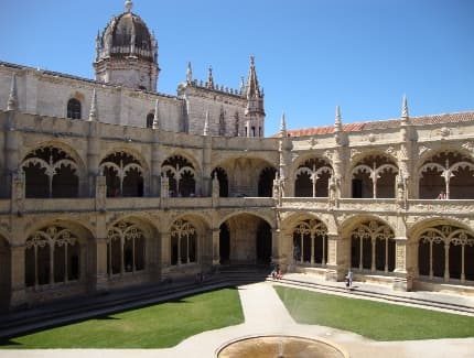 Claustro del monasterio de los Jerónimos de Lisboa
